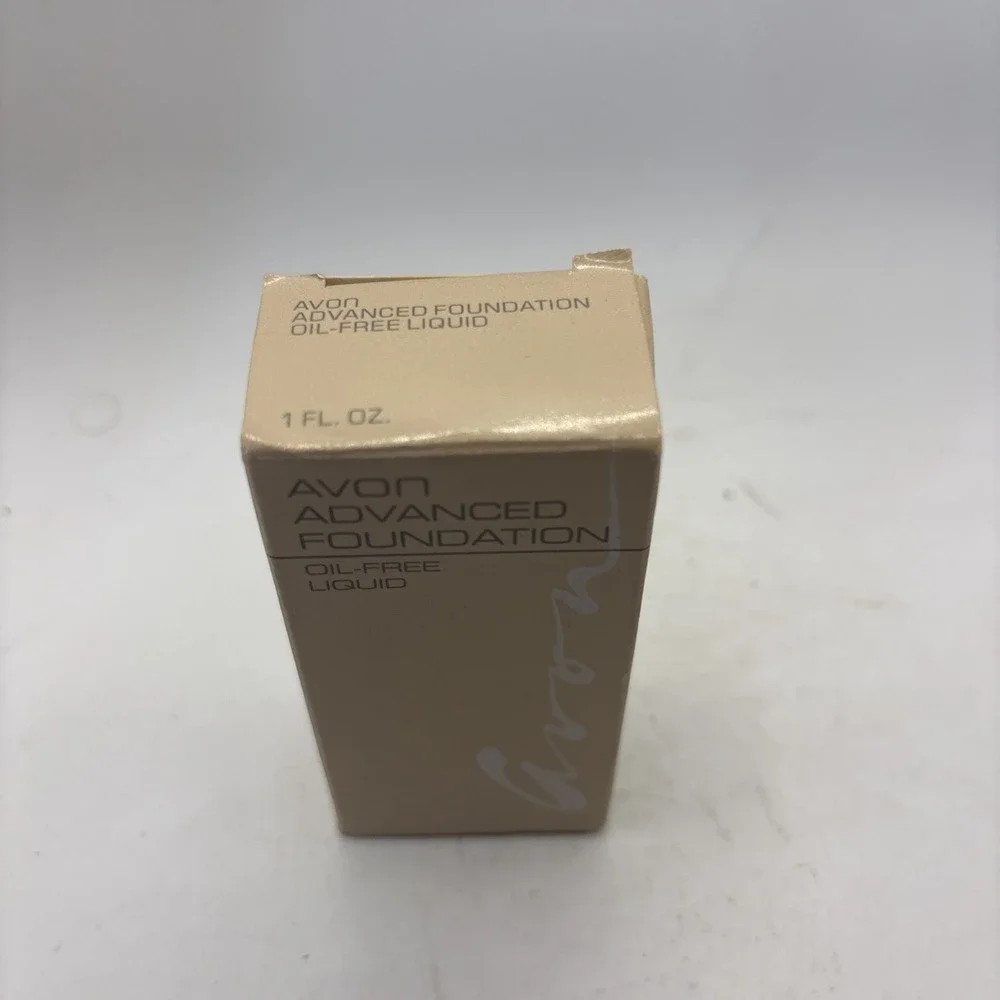 Vtg Avon Advanced Foundation Oil Free Liquid Porcelain Beige NOS 1oz